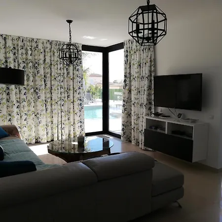 25 Montagut Tatil Evi *